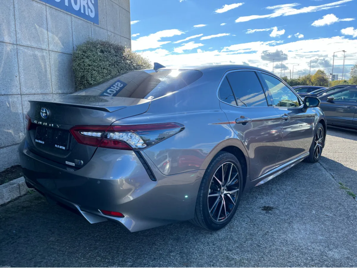 Toyota Camry WS HYBRID AUTOMATIC 2.5 PETROL //VERY - Image 4