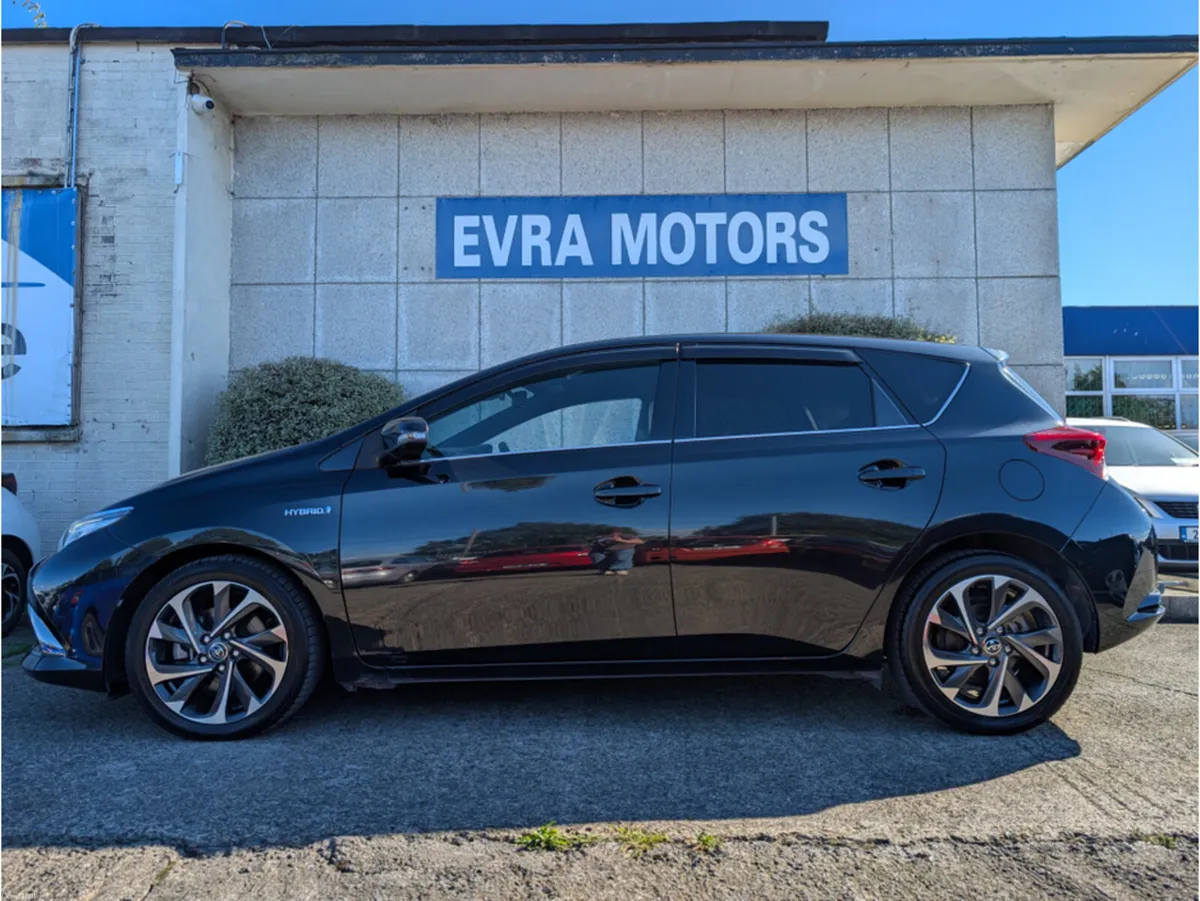 Toyota Auris G HYBRID AUTOMATIC 1.8 PETROL //LOW M - Image 5