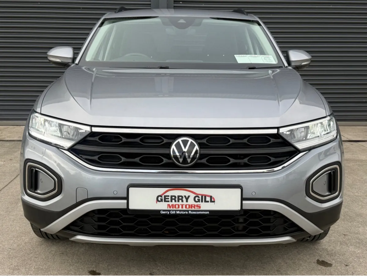 Volkswagen T-Roc LIFE 1.0 TSI MANUAL 110HP  * REVE - Image 2