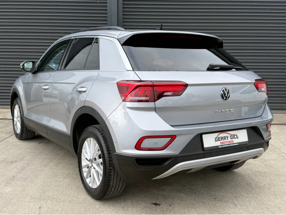 Volkswagen T-Roc LIFE 1.0 TSI MANUAL 110HP  * REVE - Image 6