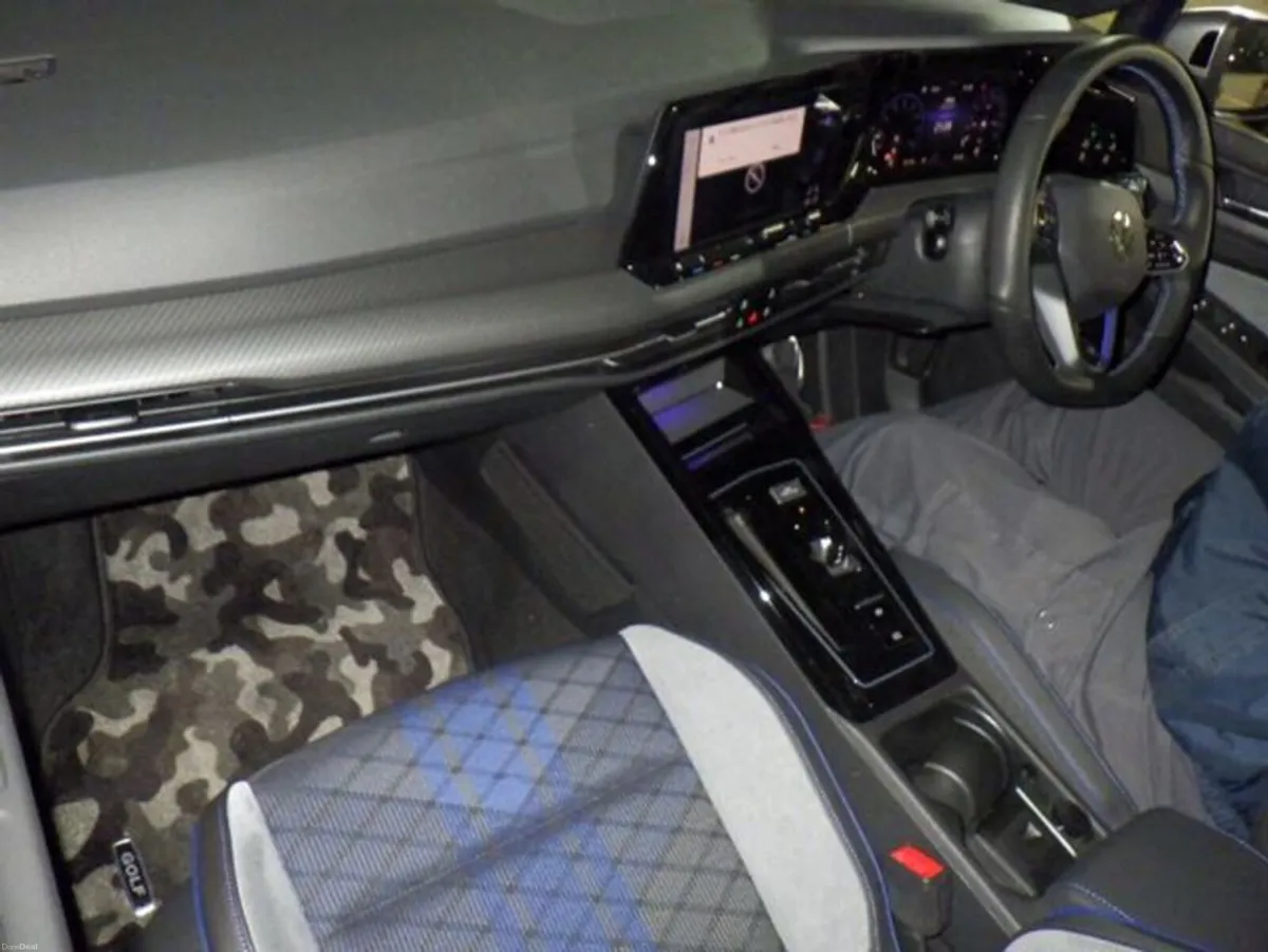 Volkswagen Golf GOLF R MK8 (232) - Image 6