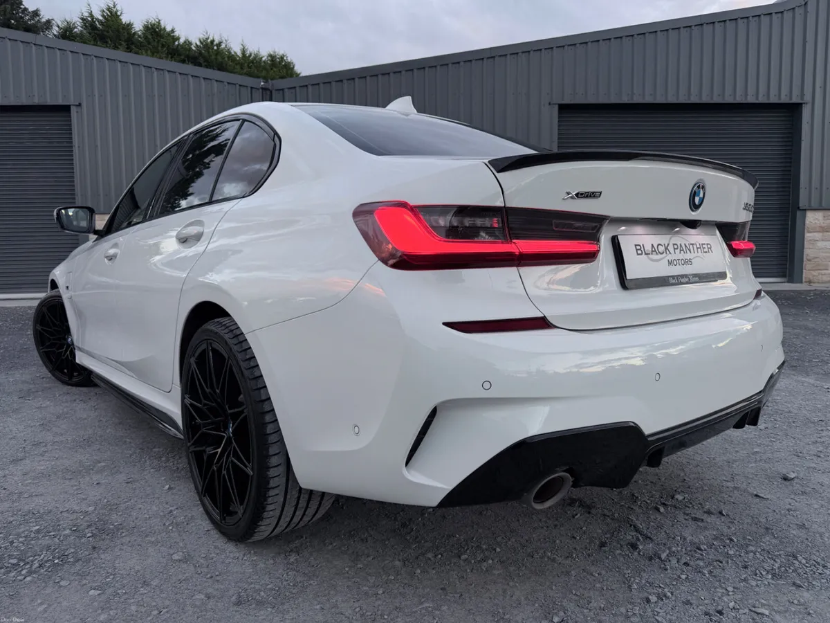 BMW 330e G20 221’ M SPORT Xdrive PHEV VERY LOW KM - Image 3