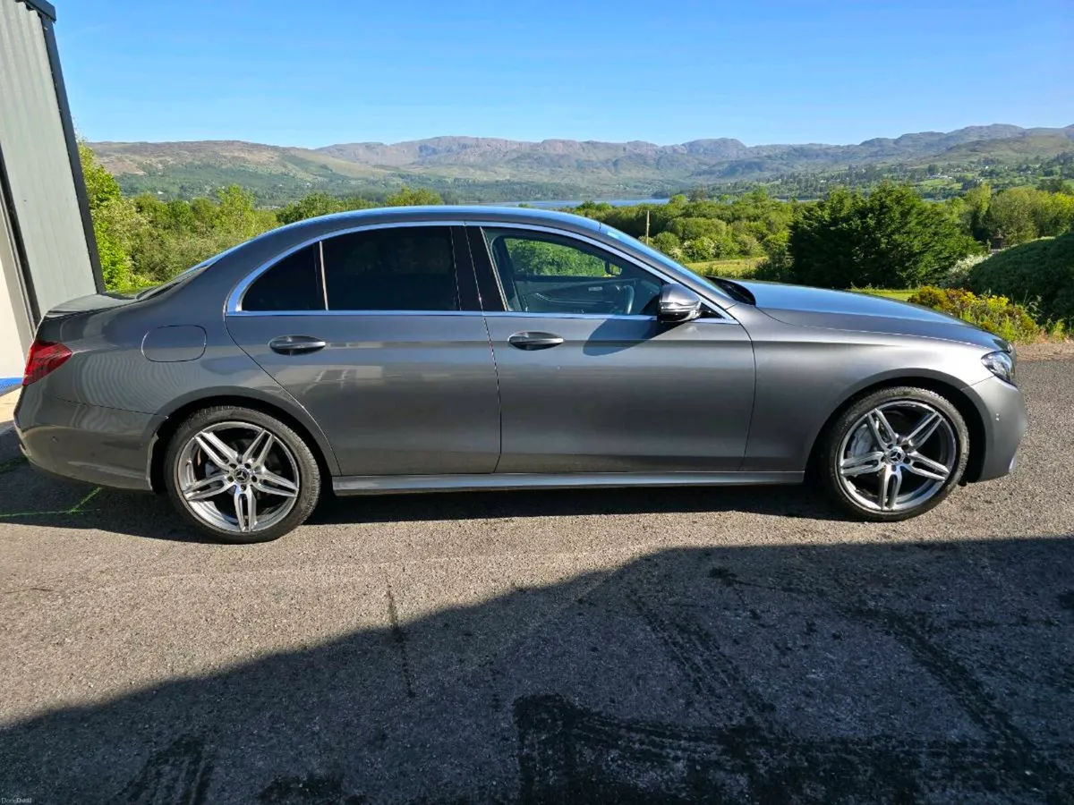 Mercedes e220d AMG line - Image 2