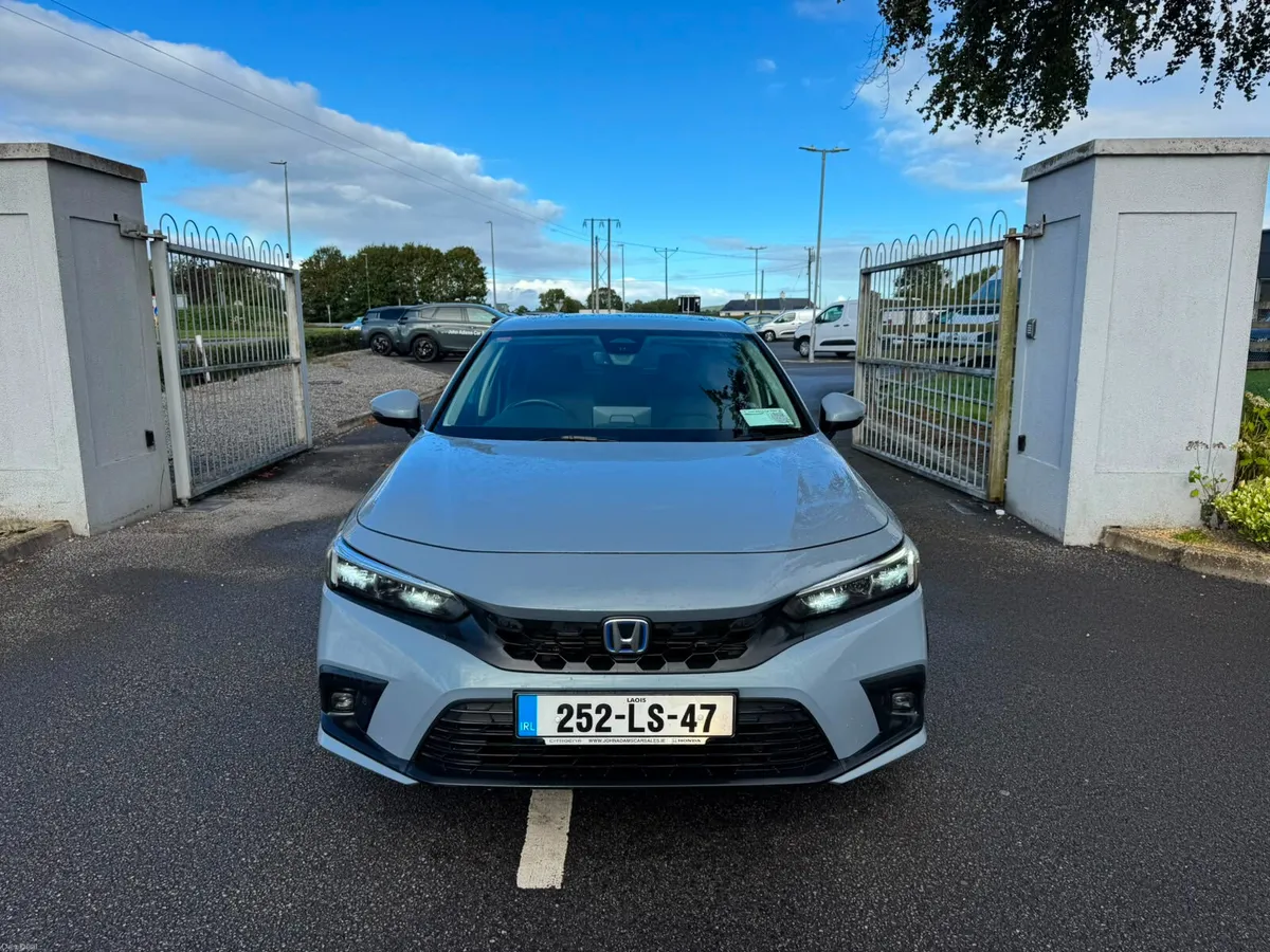 Honda Civic Advance e:HEV 2025 - Image 2
