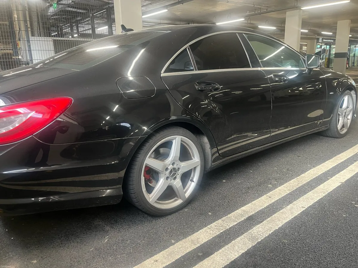 Mercedes Benz CLS - Image 3