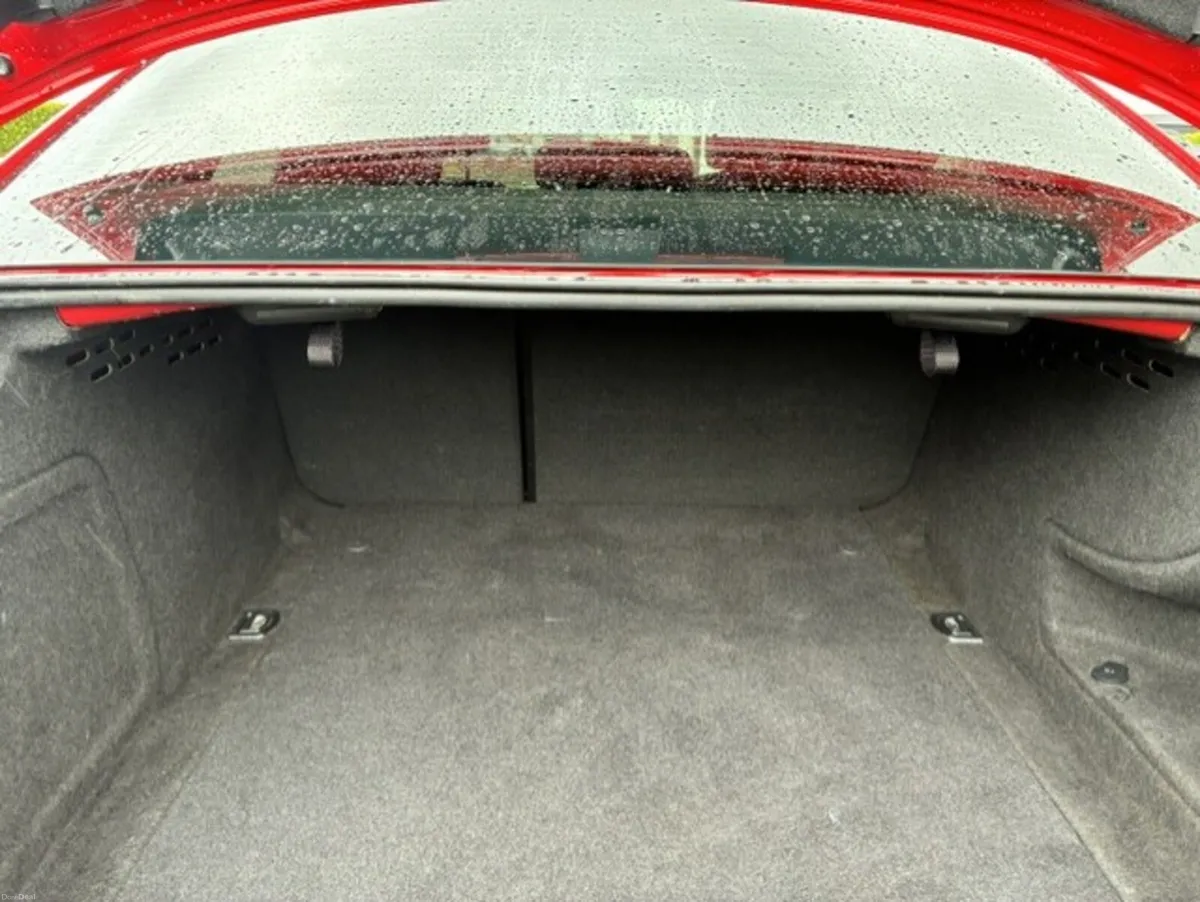 Audi A4 2.0 TDI S Line - Image 6
