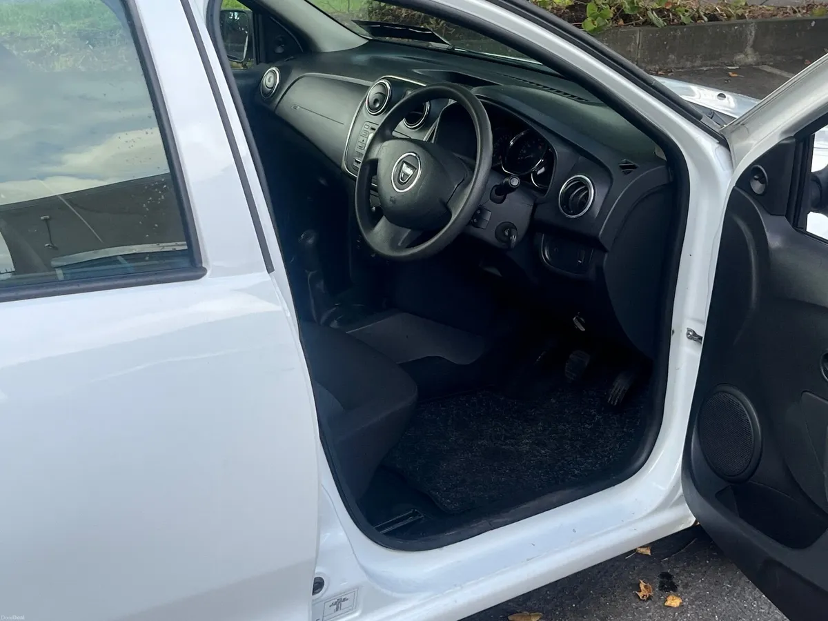 Dacia Logan 2016 - Image 6