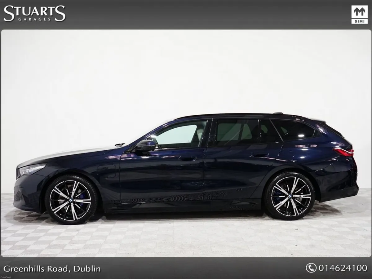 BMW 5-Series COMFORT PACK, TECH PACK AND 20” ALLOY - Image 6