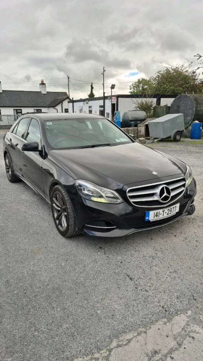 Mercedes e220 cdi - Image 1