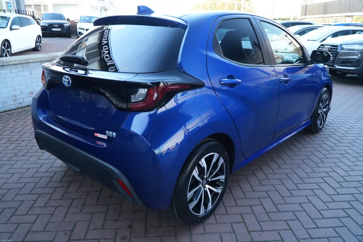 2022 TOYOTA YARIS 1.5 PETROL HYBRID 5DR HATCHABCK - Image 4