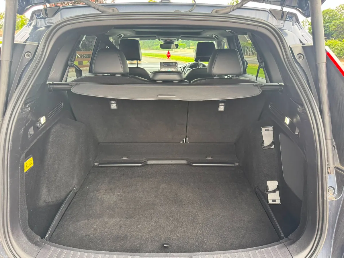 Honda CR-V Advance Tech e:HEV 2025 - Image 6