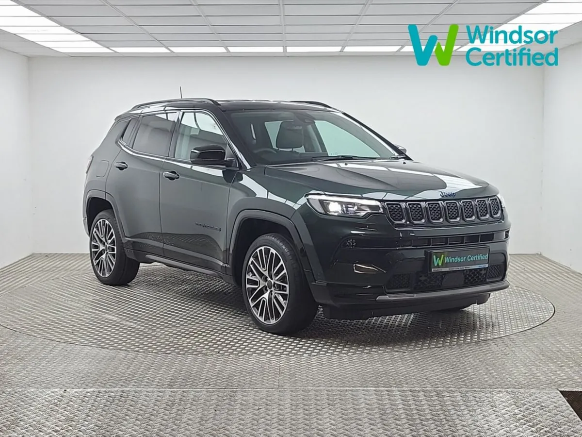 Jeep Compass TOP SPEC Summit with only delivery Km - Image 1