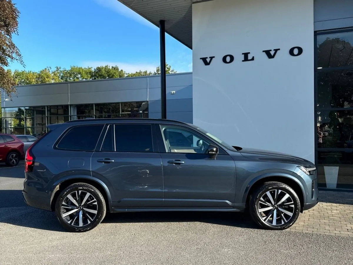 Volvo XC90 XC90 T8 Plus Dark AWD PHEV - Image 5