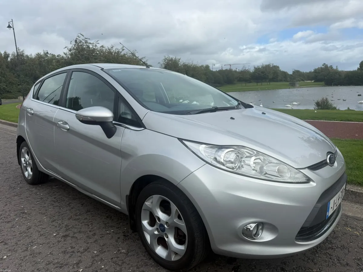 LOW MILEAGE TITANIUM NCT 05/27 - Image 1