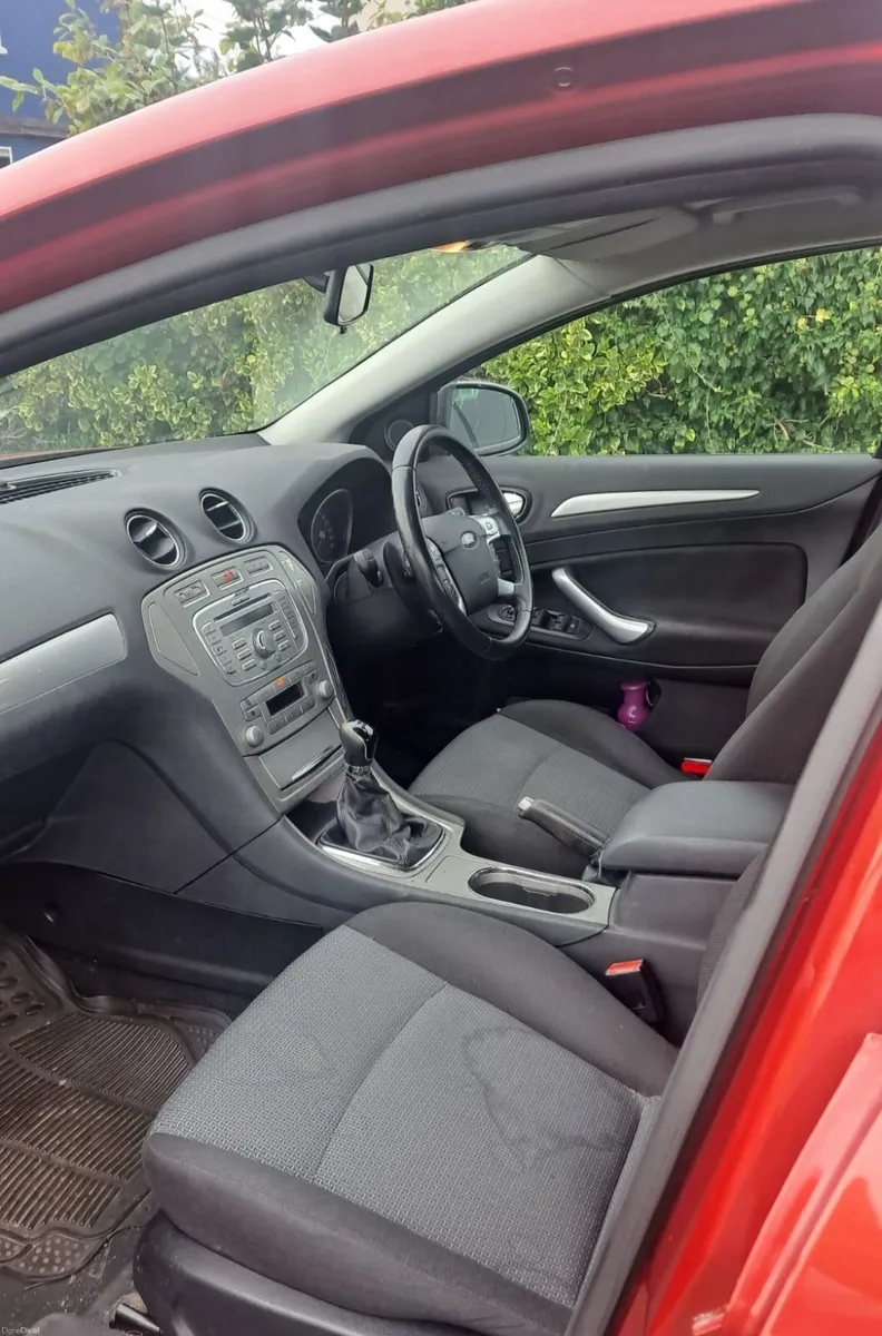 Ford Mondeo 2007 1.6L Petrol Long NCT & 211,000kms - Image 6