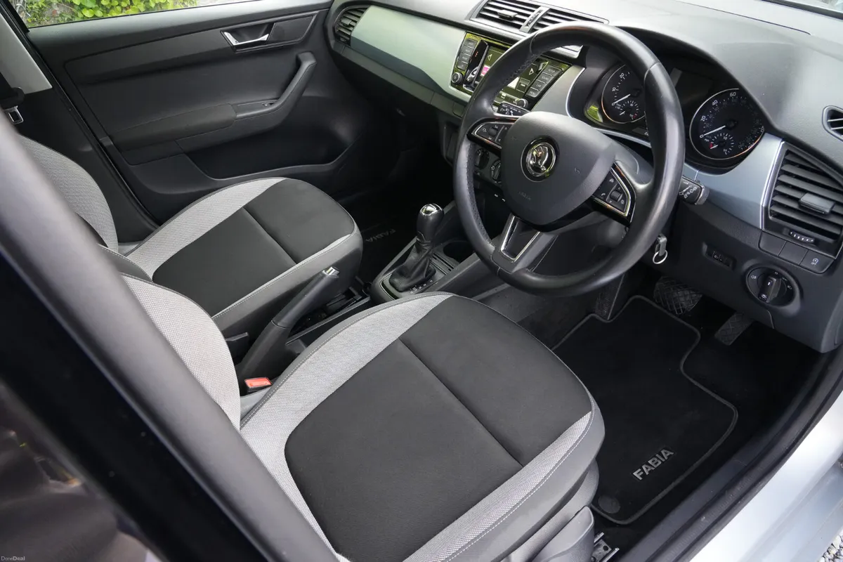 2018 Skoda Fabia 1.0 TSI Petrol Automatic - Image 2