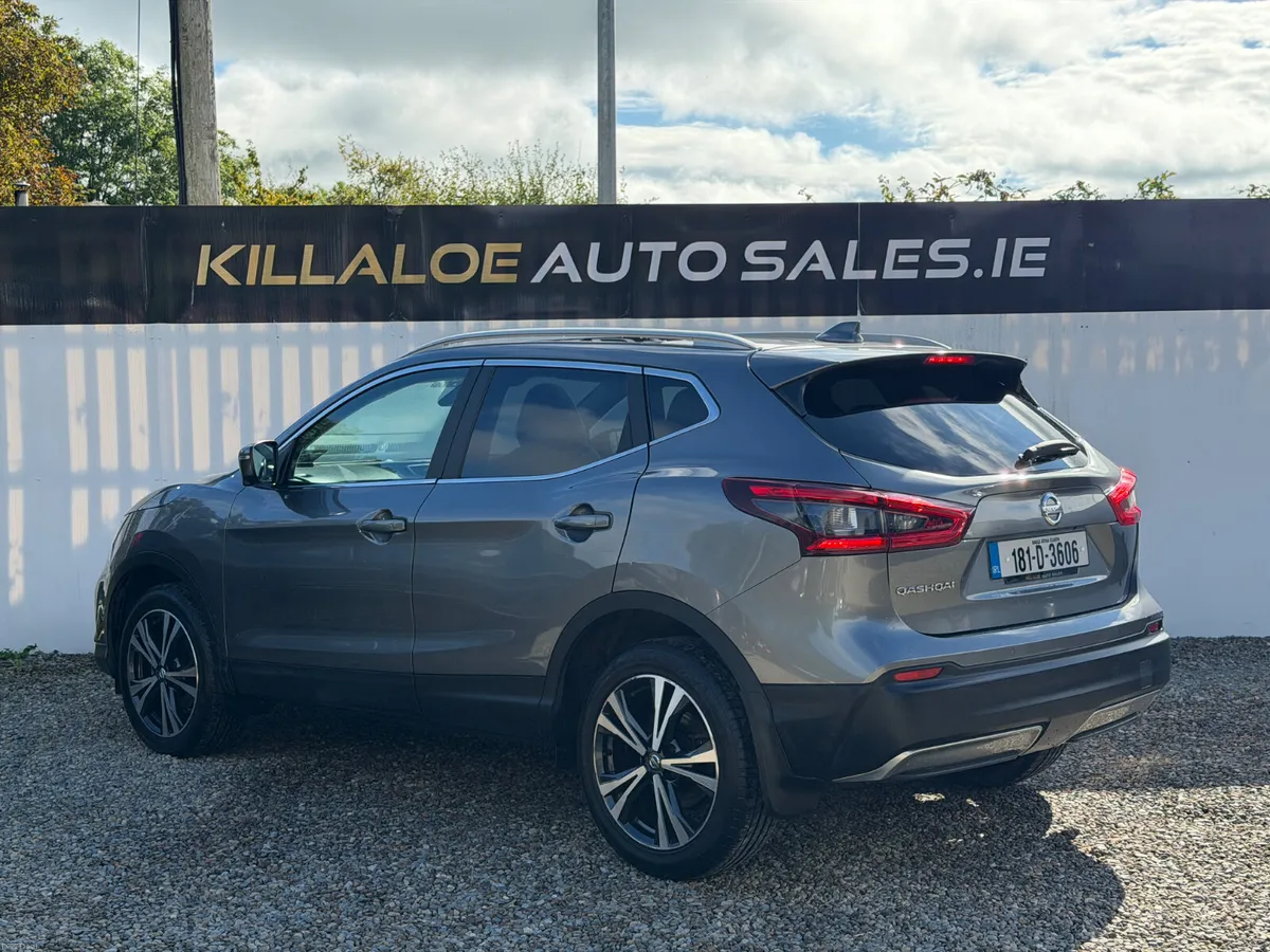 2018 Nissan Qashqai SV Premium 1.2P Manual - Image 5