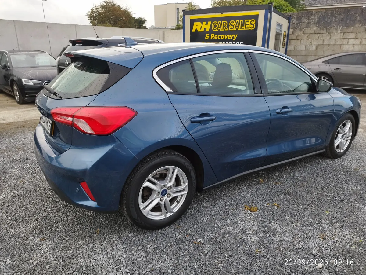 2019 Ford Focus 1.0 zetec 125 bhp - Image 4