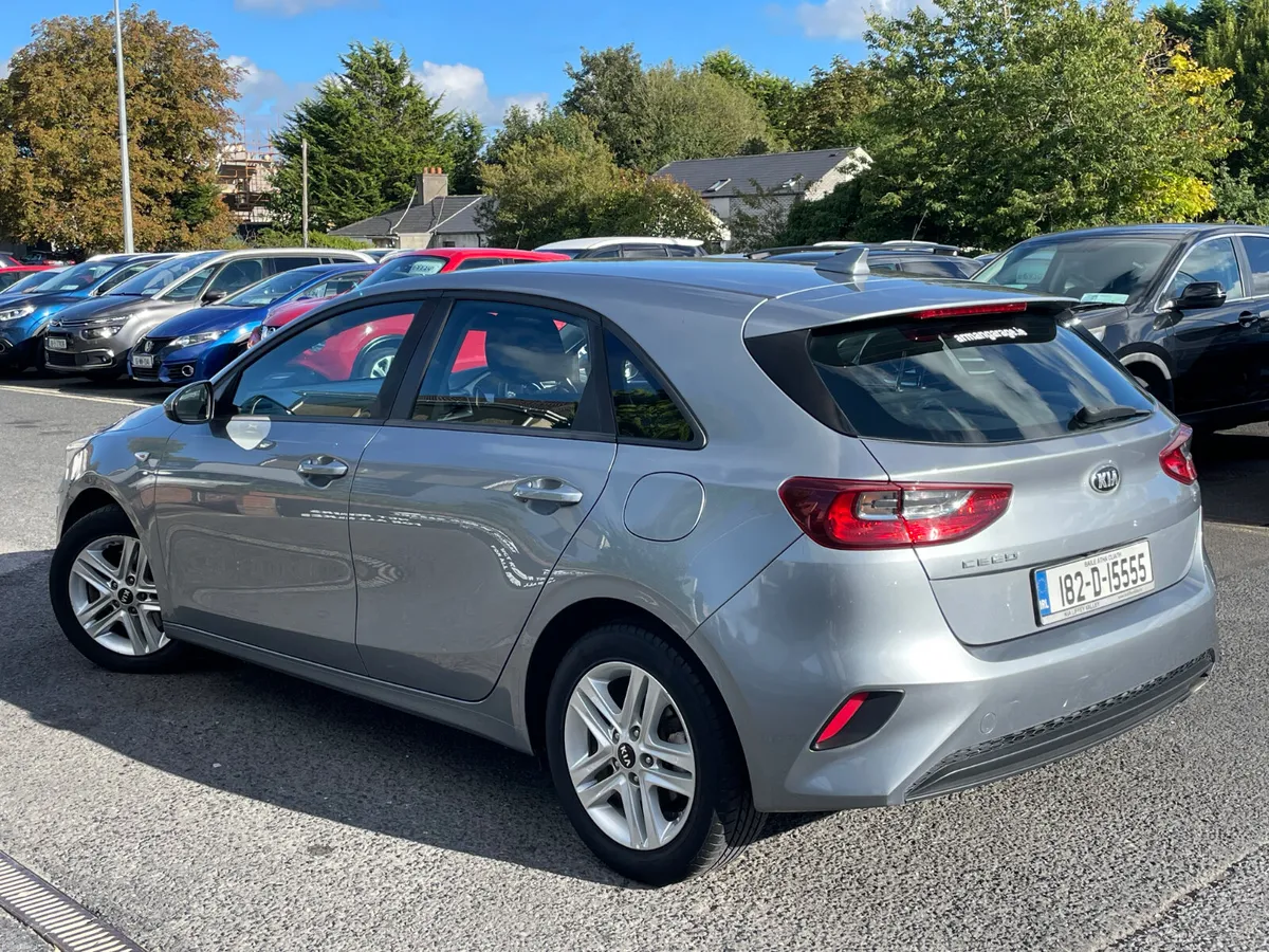 Kia Ceed 2018 1.0 Petrol manual - Image 3