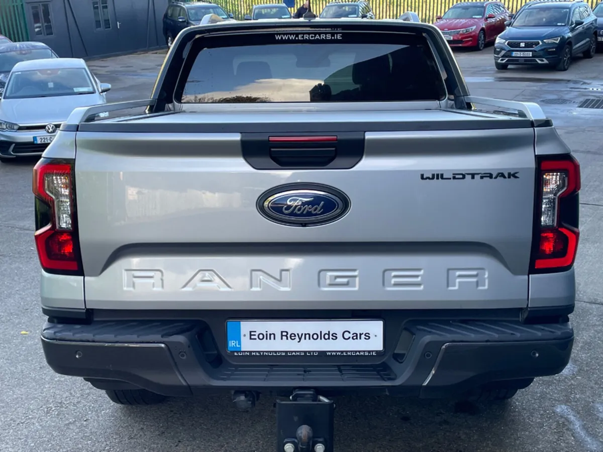 Ford Ranger 242 Wildtrak D-Cab Auto As new! Low Km - Image 5