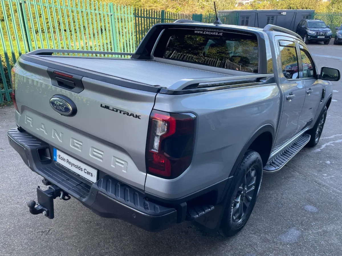 Ford Ranger 242 Wildtrak D-Cab Auto As new! Low Km - Image 6