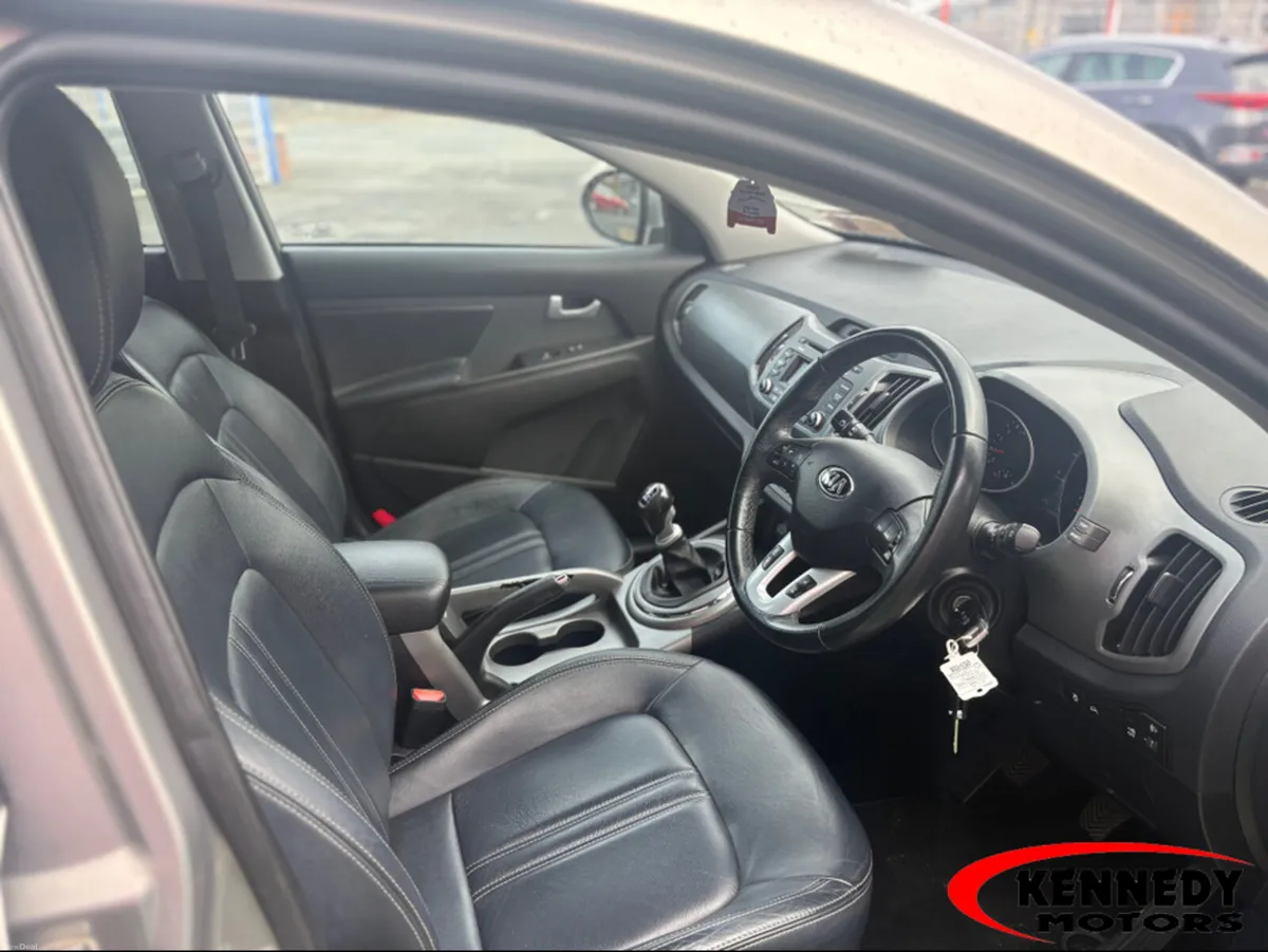 Kia Sportage 1.7 EXL 4DR - Image 6