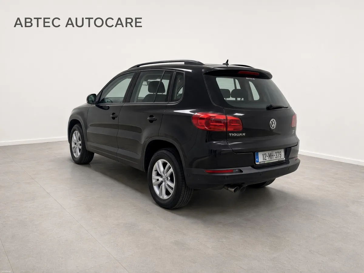 Volkswagen Tiguan 2012 - Image 4