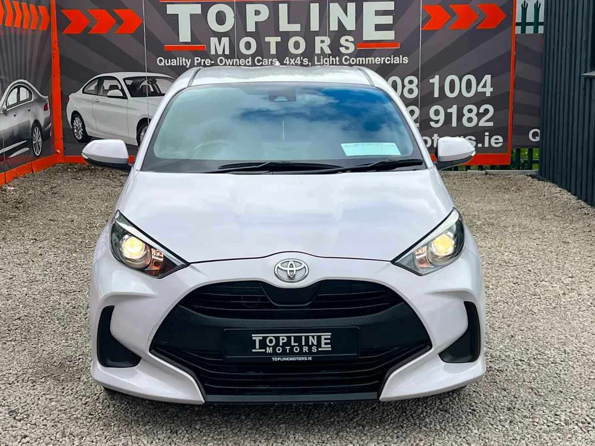 //STUNNING 1.0 PETROL//LOW KMS//IMMACULATE// - Image 2