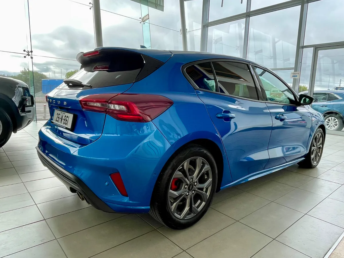 Ford Focus 1.0 EcoBoost Petrol - Image 6