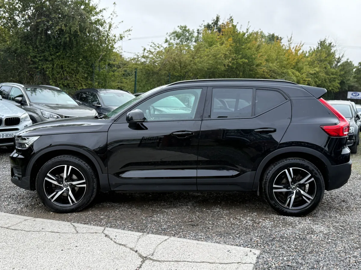 2021 Volvo XC40 1.5 XC 40 R-DESIGN - Image 6