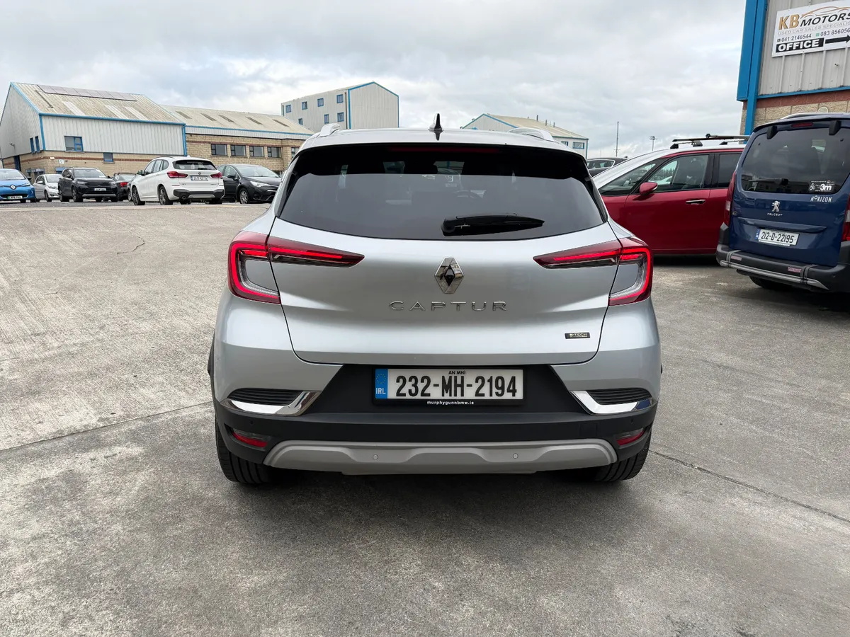 2023 Renault Captur 1.6 Techno E-tech Phev AUTO - Image 6