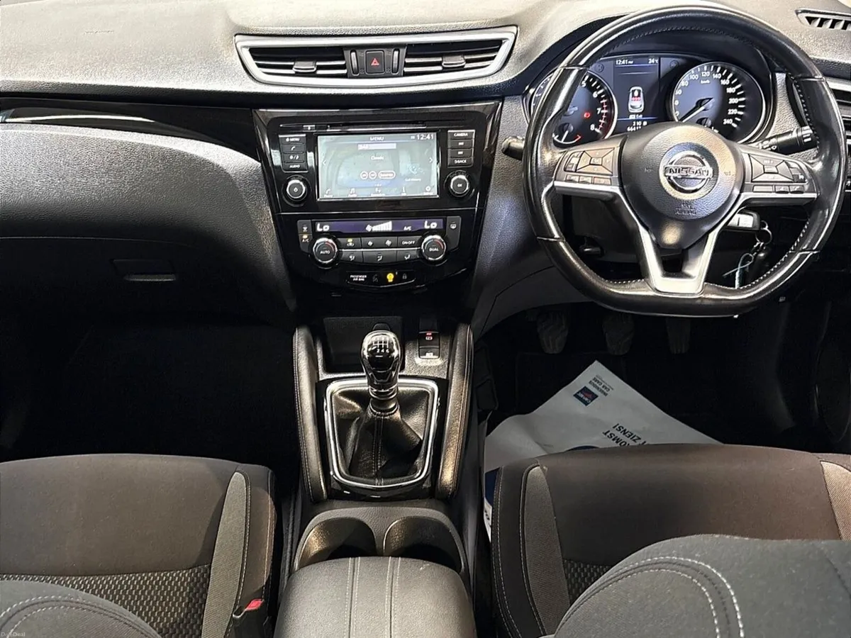 Nissan Qashqai 1.3 PET SE - Image 2