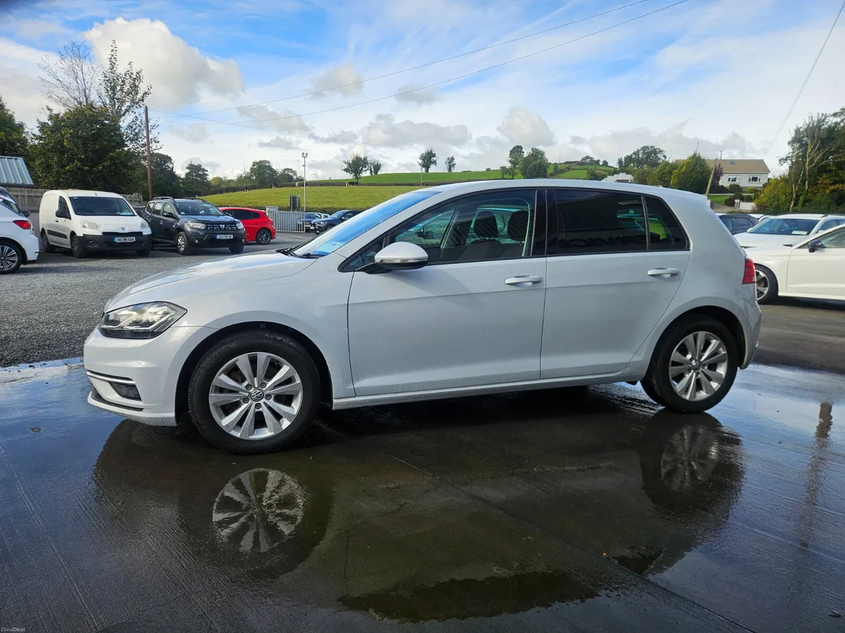 2017  VW Golf TSI Automatic - Image 5
