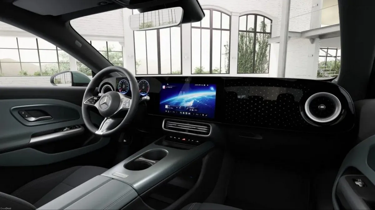 Mercedes-Benz CLA CLA 180 SALOON PROGRESSIVE LINE - Image 6