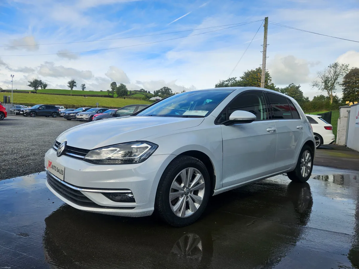 2017  VW Golf TSI Automatic - Image 6