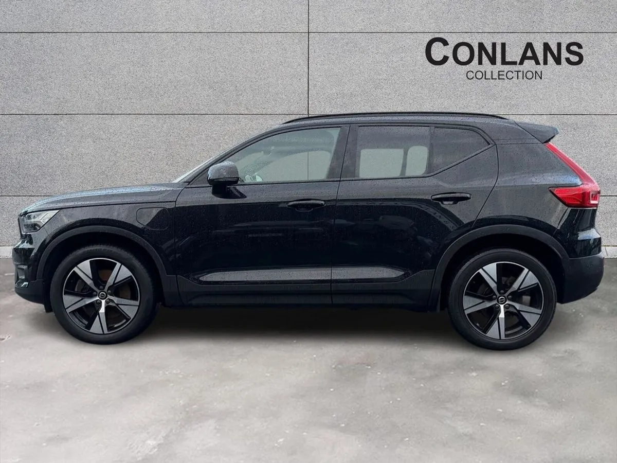 Volvo XC40 PHEV T5 (262hp) R-Design Pro FWD - Image 3