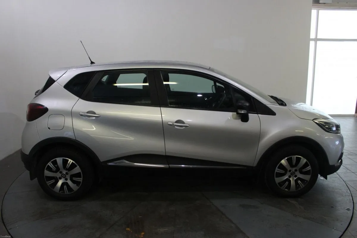 Renault Captur 1.5 dCi 90 PLAY - TENDER 14 - Image 4