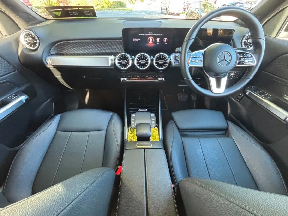 Mercedes-Benz EQB 250+ LONG RANGE 7 SEATER - Image 2