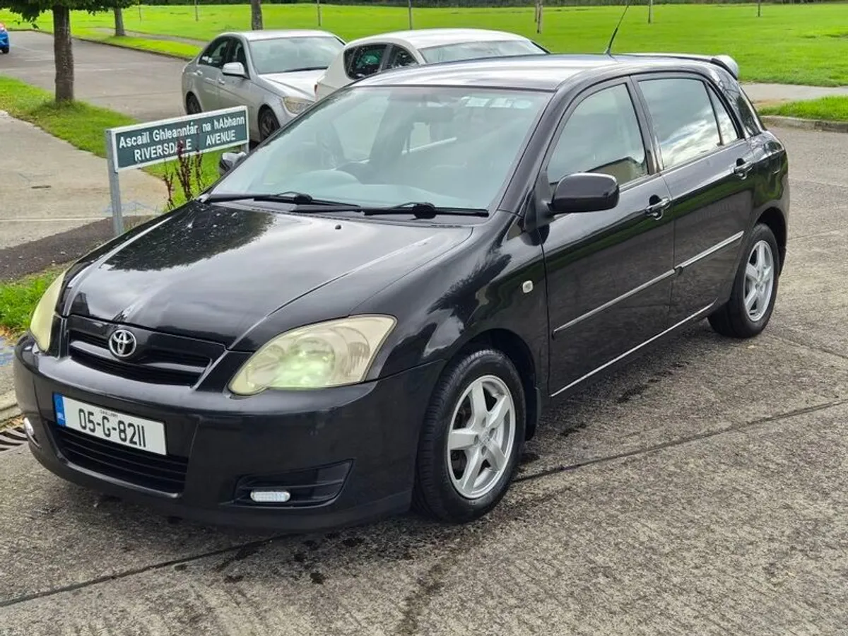 2005 Toyota Corolla - Image 2
