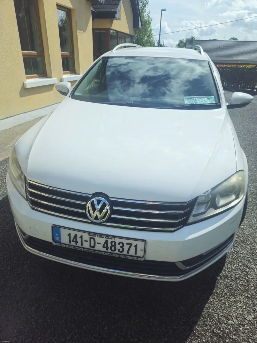 Volkswagen Passat 2014 - Image 3