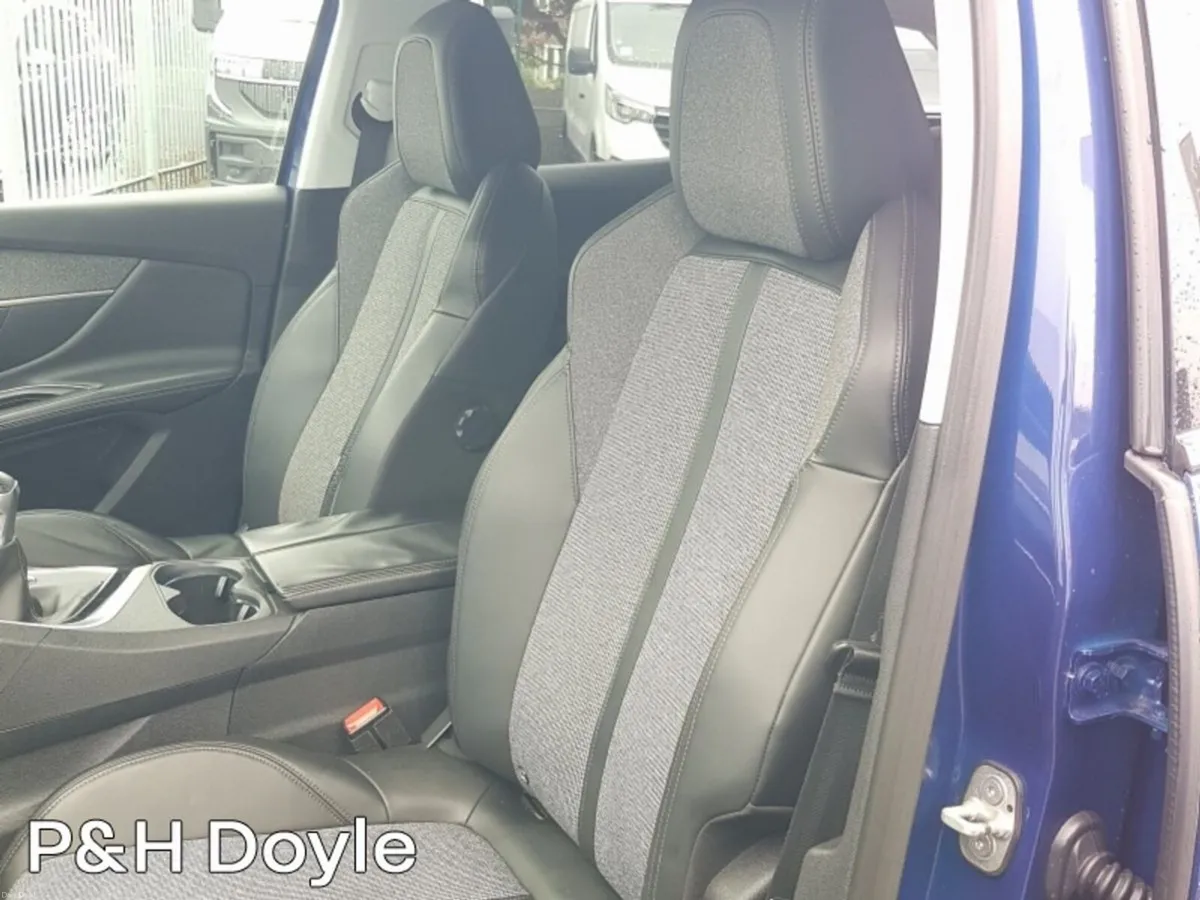 Peugeot 3008 ALLURE - Image 4