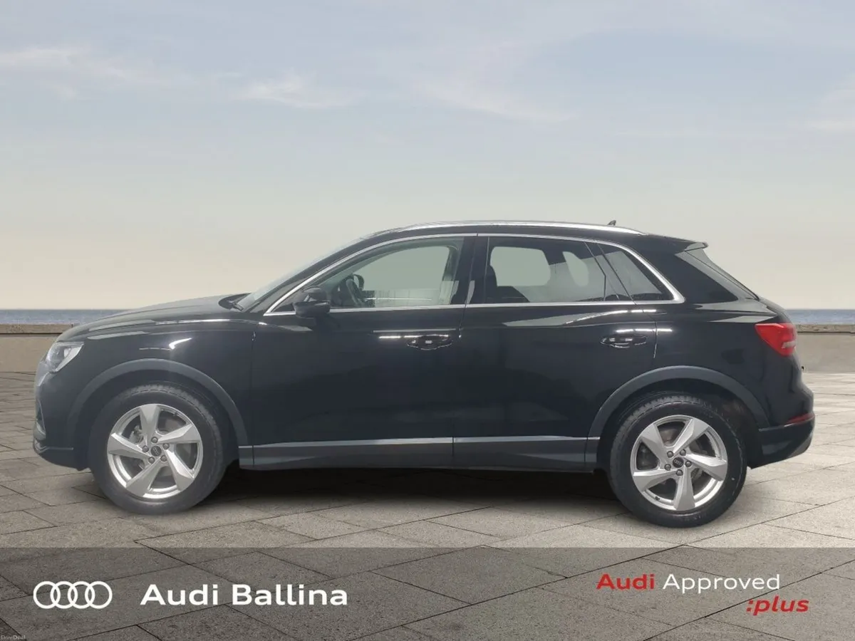 Audi Q3 SE Auto TDI With HIGH BEAM AND COMFORT PAC - Image 4