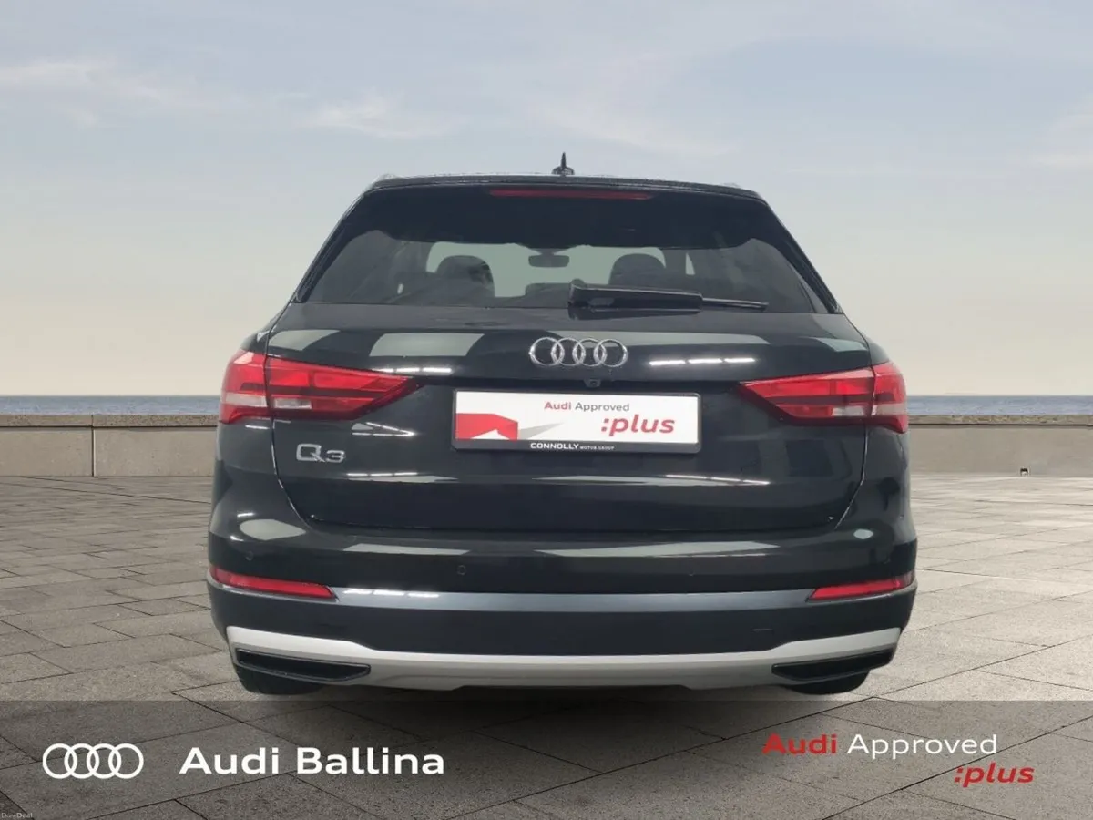 Audi Q3 SE Auto TDI With HIGH BEAM AND COMFORT PAC - Image 6