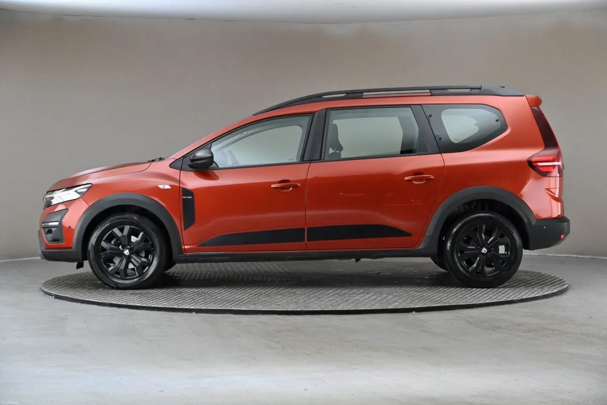 Dacia Jogger 1.0 TCE EXTREME SE LIMITED EDITION 6S - Image 5