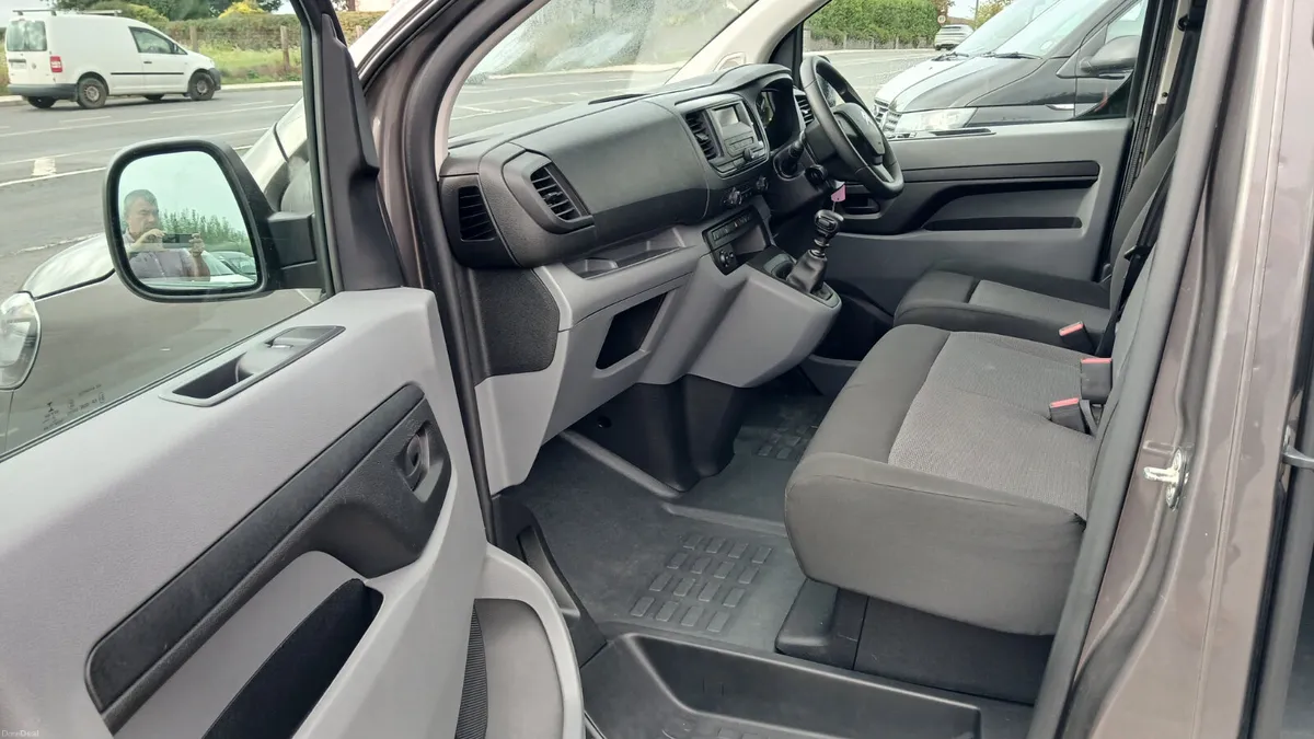 Citroen Spacetourer 2022 - Image 3