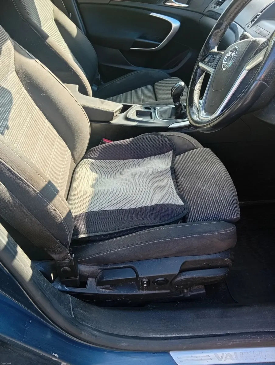 Vauxhall Insignia 2011 - Image 6