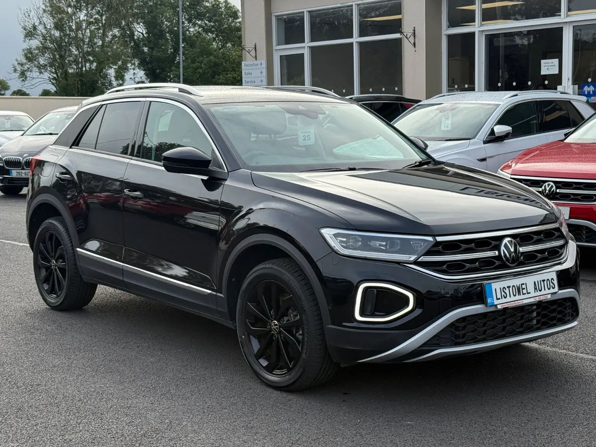222 VW T-ROC BLACK STYLE 2.0 150BHP AUTO - Image 4
