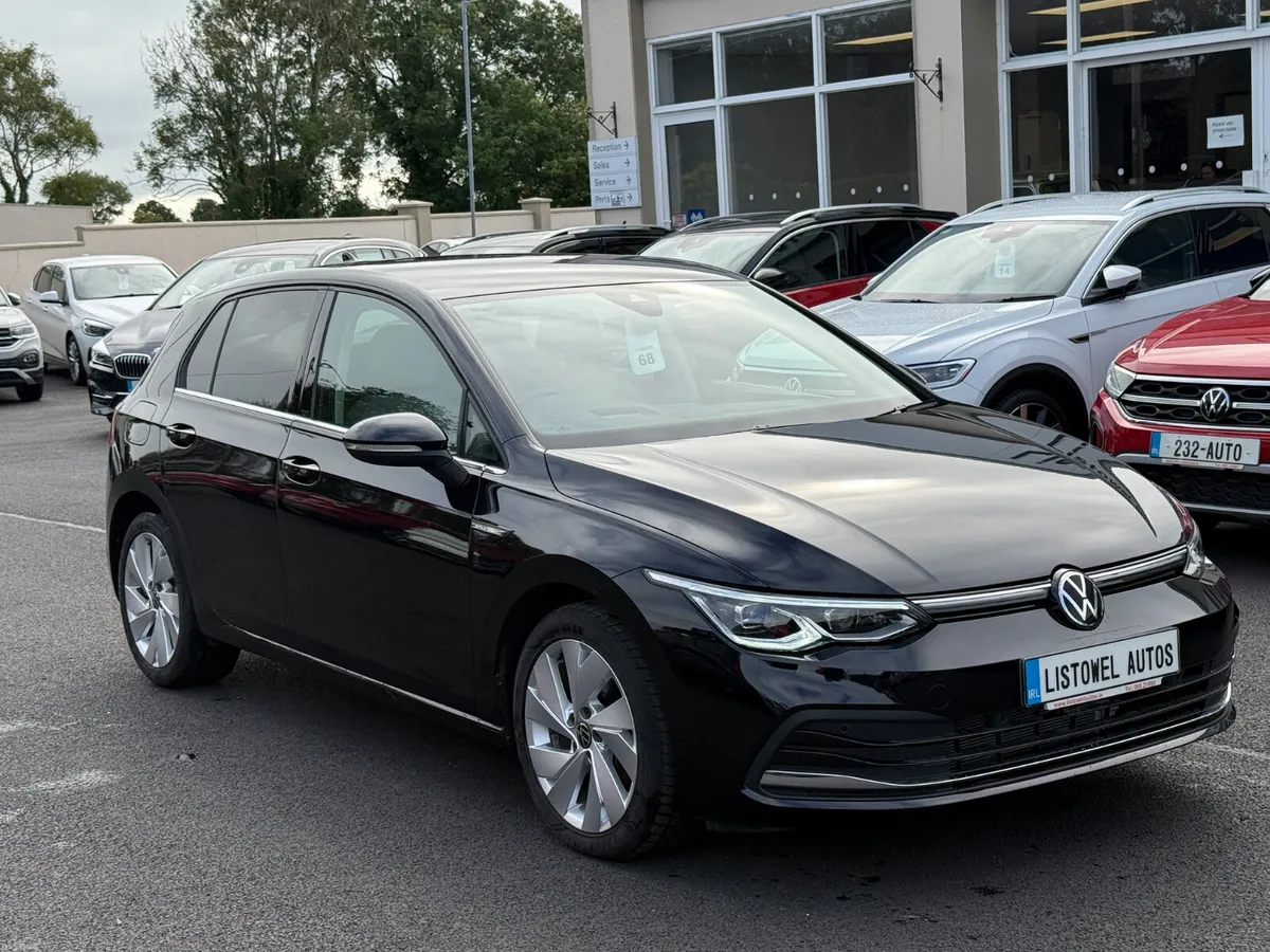232 VW GOLF STYLE PLATINUM EDITION 1.5 PETROL AUTO - Image 4