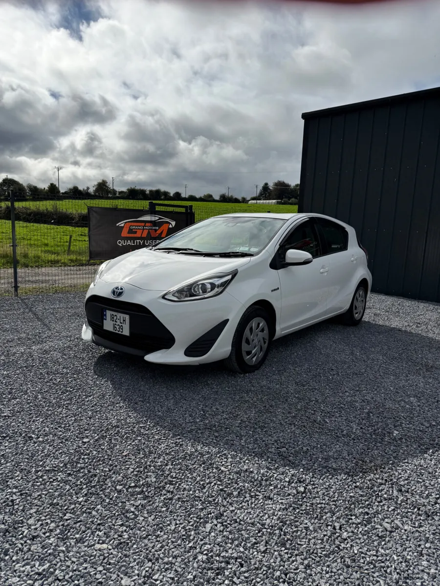 2018 Toyota Aqua 1.5 Hibrid Automatic - Image 3