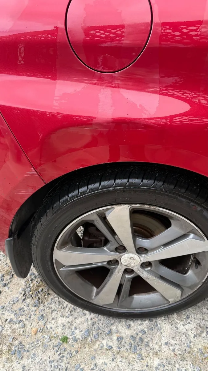 Peugeot 308 2015 - Image 4